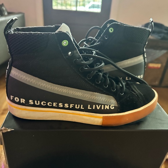 Diesel S-Dvelows Mid Black Hi Top Sneakers - Picture 3 of 6